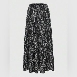 NWT Romwe Gothic Black & White Floral Ruffle Hem Maxi Skirt XL
